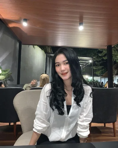 Alyaaa photo 3, asian, athletic, black hair, 168 cm, 61 kg, Hong Kong