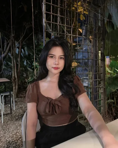 Dessy photo 2, asian, slim, black hair, 166 cm, 46 kg, Hong Kong