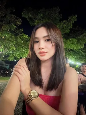 Nabila photo 1, asian, slim, black hair, 166 cm, 51 kg, Hong Kong