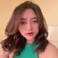 Winter photo 7, asian, slim, brunette, 167 cm, 50 kg, Hong Kong