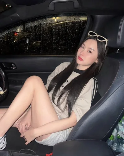Andira photo 2, asian, slim, black hair, 165 cm, 50 kg, Hong Kong