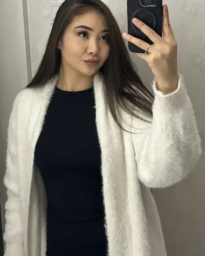 Aida photo 6, mixed, slim, brunette, 165 cm, 50 kg, Medium bust, Hong Kong