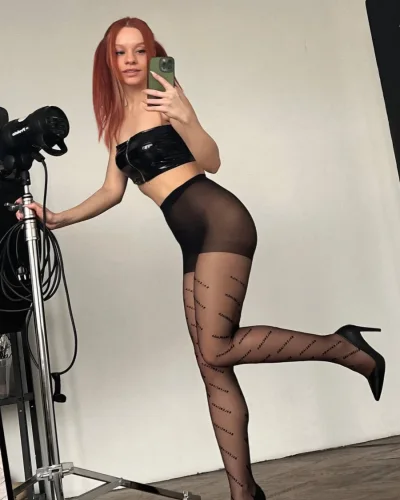 Lakmie photo 5, european, athletic, red hair, 164 cm, 53 kg, Hong Kong