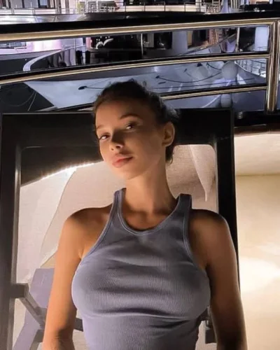 Britni photo 2, european, slim, brunette, 166 cm, 51 kg, Hong Kong