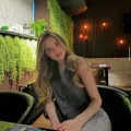 Dee photo 1, middle eastern, slim, brunette, 165 cm, 51 kg, Hong Kong