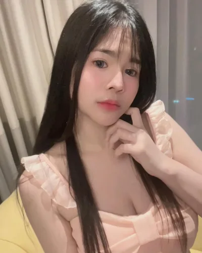Cicilia photo 6, asian, petite, black hair, 155 cm, 48 kg, Hong Kong
