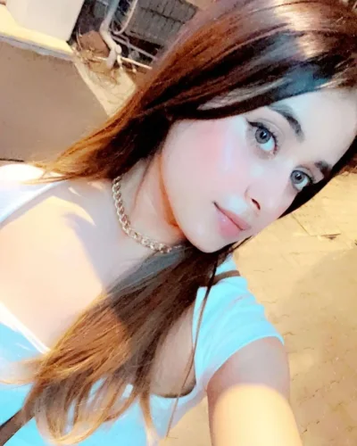 Anna photo 2, indian, athletic, brunette, 170 cm, 58 kg, Hong Kong