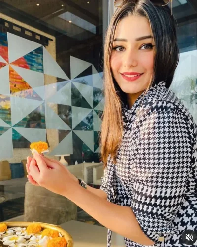 Nik Malik photo 3, indian, slim, brunette, 175 cm, 58 kg, Hong Kong