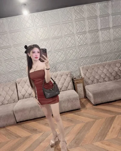Rindu photo 1, asian, athletic, black hair, 165 cm, 52 kg, Hong Kong