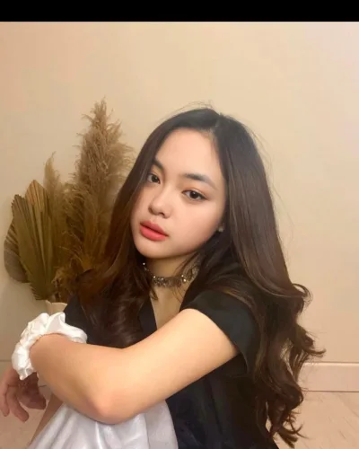 Givia photo 6, asian, slim, black hair, 166 cm, 51 kg, Hong Kong