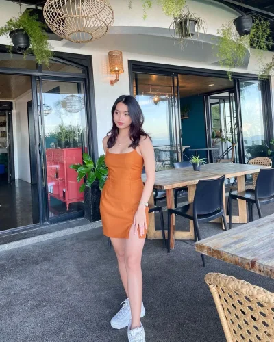 Allenaya photo 1, asian, slim, black hair, 165 cm, 43 kg, Hong Kong