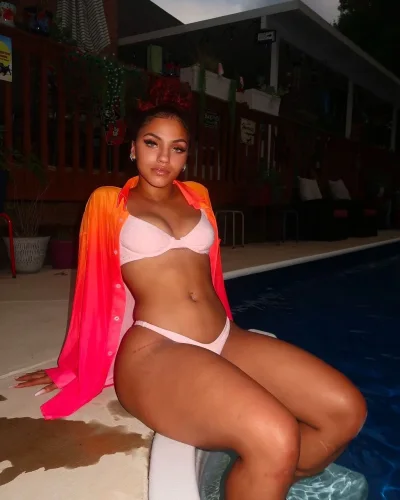Emmy Bee photo 4, latino, athletic, black hair, 170 cm, 60 kg, Hong Kong