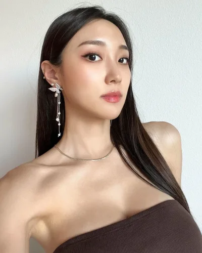 Kate photo 4, asian, athletic, brunette, 165 cm, 52 kg, Hong Kong
