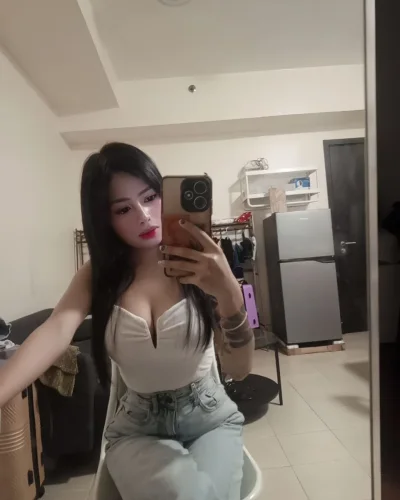Pauline photo 6, asian, slim, brunette, 165 cm, 51 kg, Hong Kong
