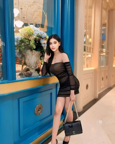 Nabila Alicia photo 5, asian, slim, black hair, 172 cm, 48 kg, Hong Kong