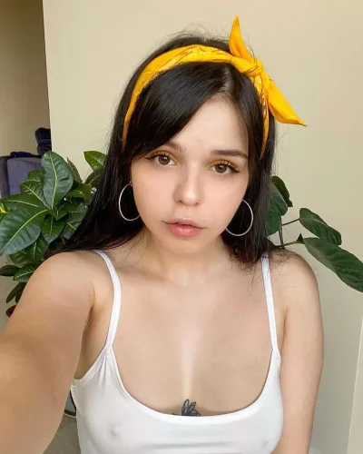Ynez photo 6, european, athletic, black hair, 169 cm, 55 kg, Hong Kong