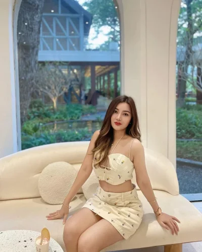 Anisa photo 5, asian, athletic, black hair, 166 cm, 53 kg, Hong Kong