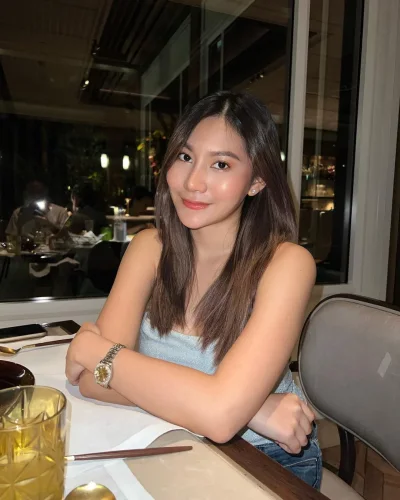 Rehana photo 4, asian, slim, brunette, 167 cm, 51 kg, Hong Kong