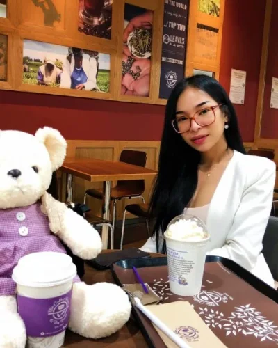 Salma photo 15, asian, petite, brunette, 152 cm, 45 kg, Medium bust, Hong Kong
