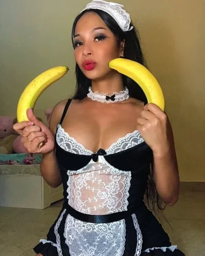 Salma photo 22, asian, petite, brunette, 152 cm, 45 kg, Medium bust, Hong Kong