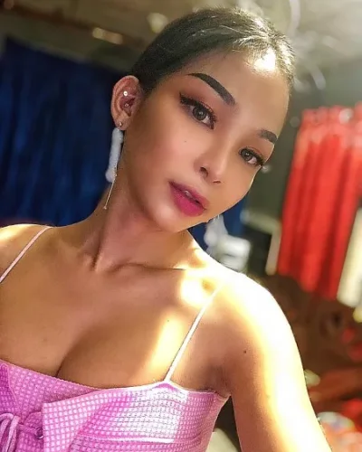 Salma photo 35, asian, petite, brunette, 152 cm, 45 kg, Medium bust, Hong Kong