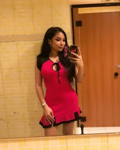 Salma photo 6, asian, petite, brunette, 152 cm, 45 kg, Medium bust, Hong Kong