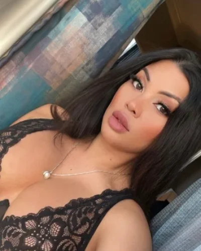Jane photo 14, asian, curvy, black hair, 161 cm, 68 kg, Large bust, Hong Kong