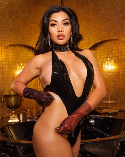 Jane photo 41, asian, curvy, black hair, 161 cm, 68 kg, Large bust, Hong Kong