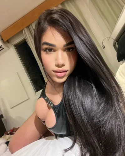 Laurinha photo 7, latino, athletic, black hair, 170 cm, 68 kg, Large bust, Hong Kong