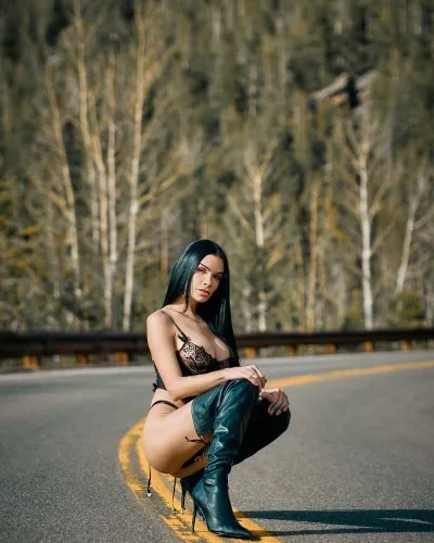 Harumi photo 3, latino, average, black hair, 167 cm, 56 kg, Medium bust, Hong Kong