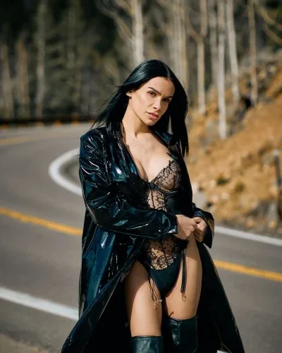 Harumi photo 6, latino, average, black hair, 167 cm, 56 kg, Medium bust, Hong Kong