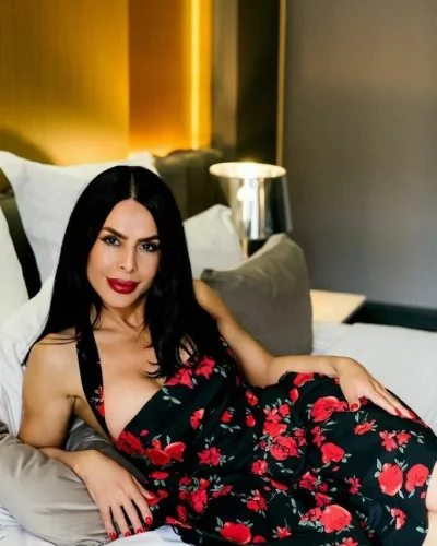 Mila photo 16, slavic, average, black hair, 165 cm, 56 kg, Medium bust, Hong Kong