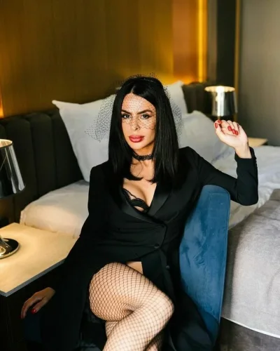 Mila photo 3, slavic, average, black hair, 165 cm, 56 kg, Medium bust, Hong Kong