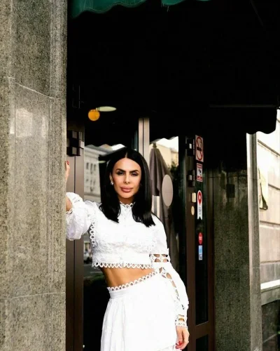 Mila photo 5, slavic, average, black hair, 165 cm, 56 kg, Medium bust, Hong Kong