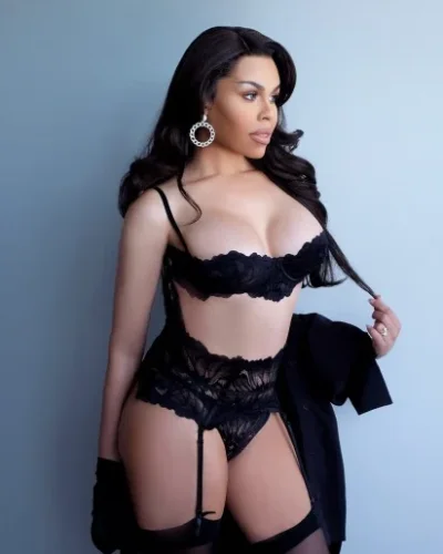 Jimena photo 9, latino, average, brunette, 174 cm, 58 kg, Medium bust, Hong Kong