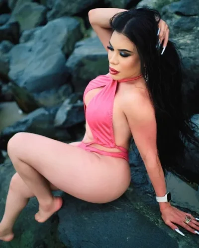 Florencia photo 29, latino, curvy, black hair, 158 cm, 63 kg, Large bust, Hong Kong