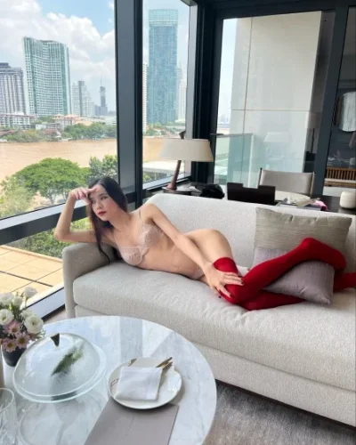 Paris photo 10, mixed, average, brunette, 170 cm, 56 kg, Small bust, Hong Kong