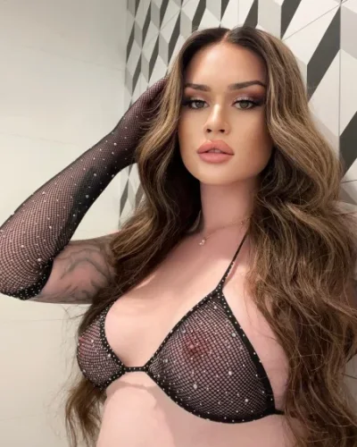 Hana photo 1, european, curvy, brunette, 167 cm, 72 kg, Large bust, Hong Kong
