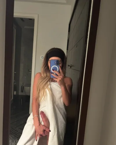 Sofi photo 20, slavic, petite, blonde hair, 157 cm, 50 kg, Large bust, Hong Kong