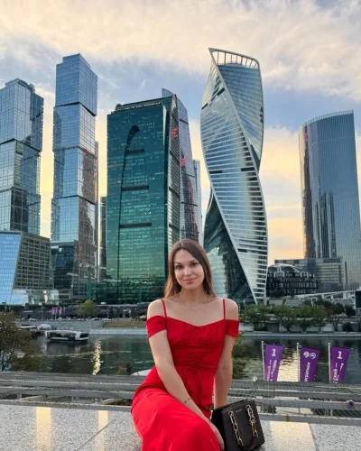 Aina photo 10, asian, average, brunette, 178 cm, 65 kg, Small bust, Hong Kong