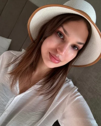 Aina photo 2, asian, average, brunette, 178 cm, 65 kg, Small bust, Hong Kong
