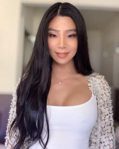 Celine photo 25, asian, petite, brunette, 152 cm, 45 kg, Large bust, Hong Kong
