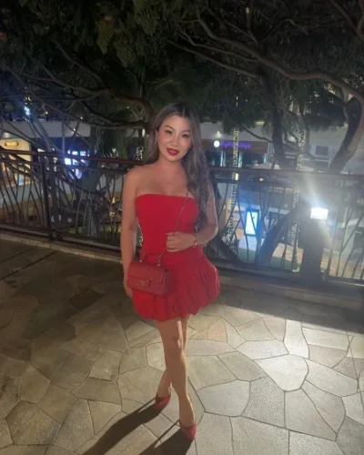 Celine photo 70, asian, petite, brunette, 152 cm, 45 kg, Large bust, Hong Kong