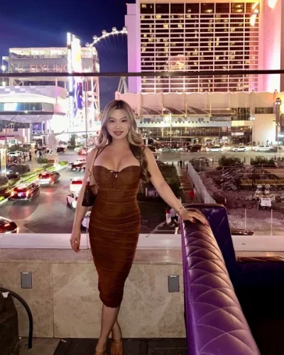 Celine photo 79, asian, petite, brunette, 152 cm, 45 kg, Large bust, Hong Kong