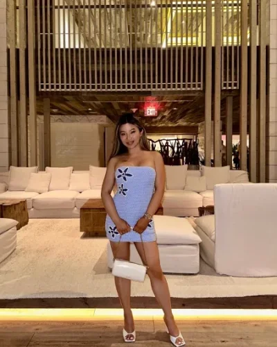 Celine photo 84, asian, petite, brunette, 152 cm, 45 kg, Large bust, Hong Kong