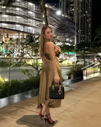 Gwyneth photo 23, mixed, average, brunette, 161 cm, 56 kg, Medium bust, Hong Kong