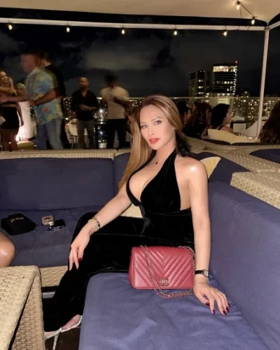 Gwyneth photo 6, mixed, average, brunette, 161 cm, 56 kg, Medium bust, Hong Kong