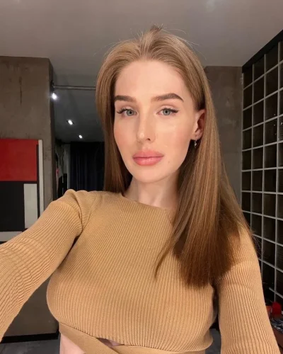 Kseniya photo 2, slavic, slim, brunette, 178 cm, 58 kg, Medium bust, Hong Kong