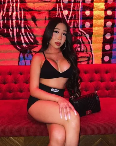 Chrissy photo 1, asian, athletic, black hair, 161 cm, 63 kg, Large bust, Hong Kong