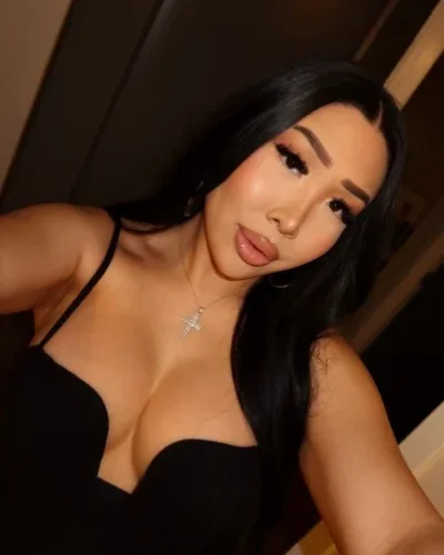 Chrissy photo 28, asian, athletic, black hair, 161 cm, 63 kg, Large bust, Hong Kong